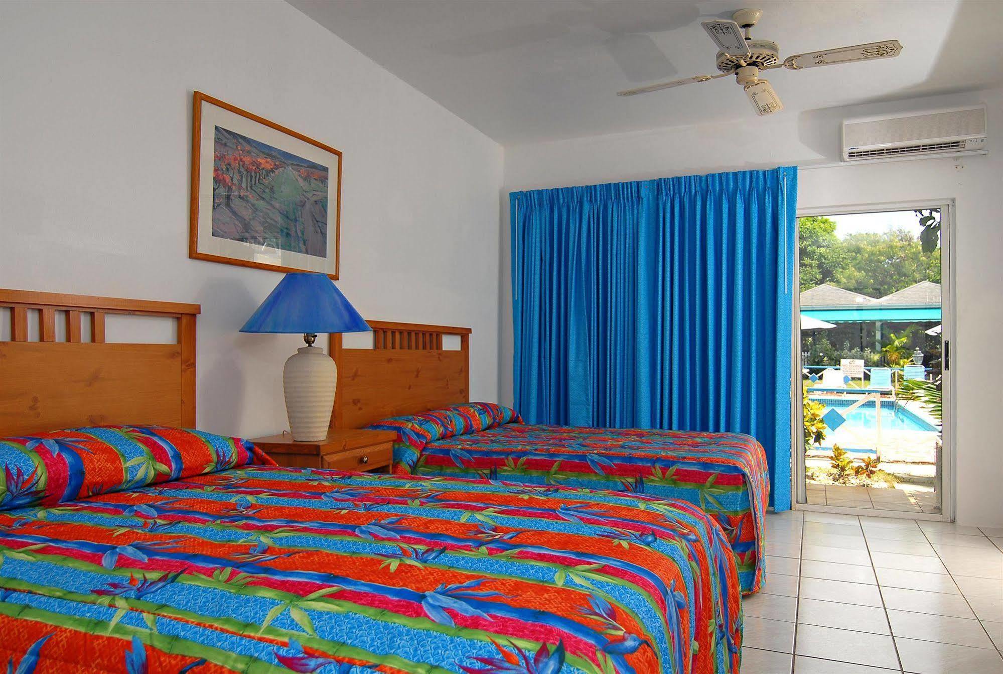 Anchorage Inn Dickenson Bay Exterior photo